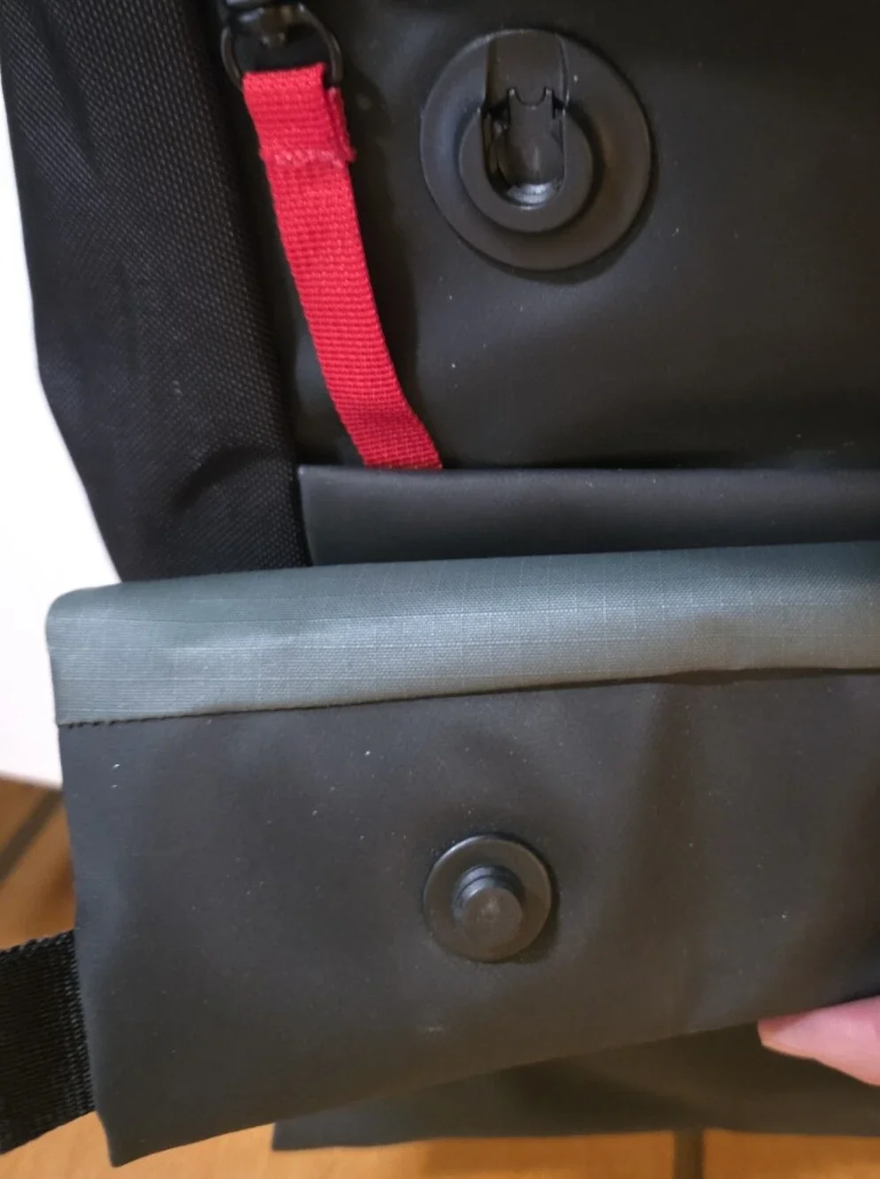 Timbuk2 sleek black
